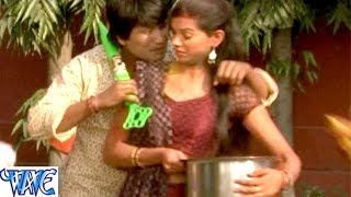 Watch Aapan Tasali Me Rangwa Ghore Da || Pichkari Sadhe Teen Bita Ke || Bhojpuri Hot Holi Songs Video