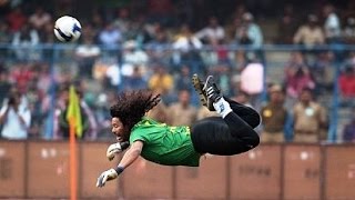 Watch Top 10 Crazy Goalkeeper Skills Video