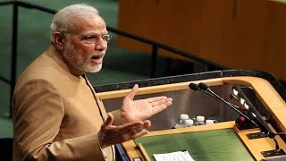 Watch PM Modi flags off Mahamana superfast express Video