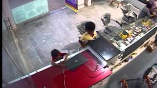 Watch 5 Year Girl Stolen Laptop (CCTV Footage) Video