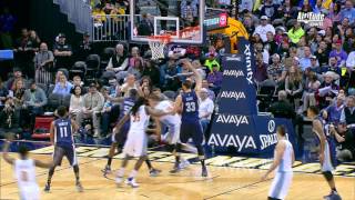 Watch NBA: Nikola Jokic Drops Off a Pretty No Look Pass Video