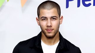Watch Nick Jonas Talks Hooking Up With Kate Hudson: "We Had an Unbelievable Connection" Video