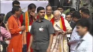 Watch PM arrives at Jagannath Temple, Puri Video