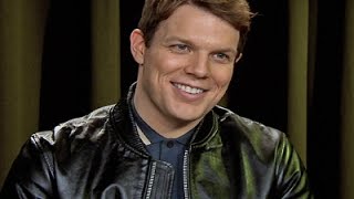 Watch Jake Lacy Talks Filming $ex Scenes on 'Girls' Video
