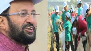 Watch Environment Minister Javadekar administered oath to 1.5 lakh students against plastic Video