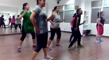 Watch Rajat Sharma Dancing with students Yo Yo Jack Video