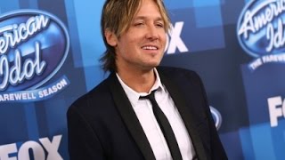 Watch Stars Pay Tribute to Haggard Video