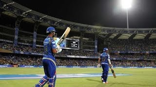 Watch IPL: Mumbai Chief Minister Devendra Fadnavis Admits no Potable Water to Maintain Cricket Grounds Video
