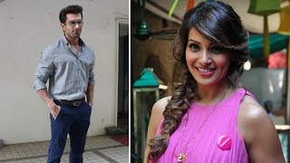 Watch Bipasha & Karan Singh - Marriage  Sonakshi Sinha - Social Media  Arjun Kapoor  Bollywood Cafe Video