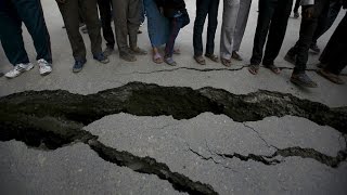 Watch Earthquake on India-Myanmar border - 6.9 magnitude earthquake: Myanmar Earthquake Video