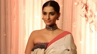 Watch Sonam Kapoor Hot At Bipasha Basu And Karan Singh Grover Wedding Reception 2016 Video