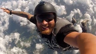 Watch 30 Most Dangerous Selfies On Internet! Video