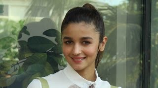 Watch Zarine Khan - Weight Loss  Azhar - Gautam Gulathi  Kapoor & Sons - Alia Bhatt Video