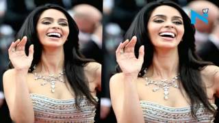 Watch Mallika Sherawat opens Cannes floor for India Video