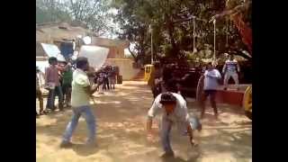 Watch Rowdy Rani Action Meking Full Superhit Bhojpuri Movie Trailer 2015 Video