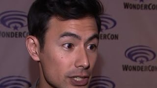 Watch 'Containment' Stars Talk Germs Video