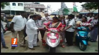 Watch YSRCP MLA Roja Filed Cheating Case Against CM Chandrababu In Nagari Police Station | iNews Video