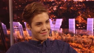 Watch Matthew Espinosa Plays Truth Or Dare & WHAT Did He Text His Mom? Video