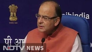 Watch BJP's Swamy targets Arvind Subramanian, Finance Minister stands by his man Video