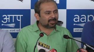 Watch Press Brief on New Developments in the MM Khan Murder case, Modi declares emergency in Delhi. Video