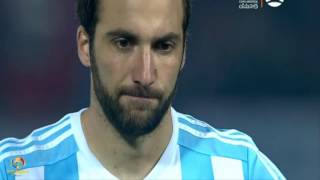 Watch 3 Fails Gonzalo Higuain In 3 Finals 2016 Video