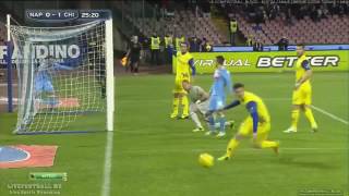Watch Gonzalo Higuain kihagyott ziccere a Napoli-Chievo merkozesen Video