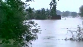 Watch Flash flood claims 8 lives in Madhya Pradesh Video