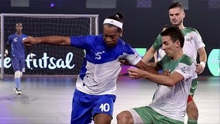 Watch Premier Futsal 2016 - Goa 5s Beat Bengaluru 7-2 - Ronaldinho Scores 5 Goals Video