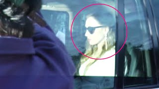 Watch Iulia Vantur Visits Salman Khan After Acquitted In Poaching Cases Video