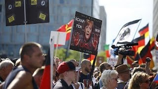 Watch Bavaria's premier rejects Merkel's 'we can do this' refugee mantra Video
