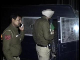 Watch 22.5 Crores Rupee Se Bhari Cash Van Lekar Bhaaga Driver Giraftar (Delhi) Video