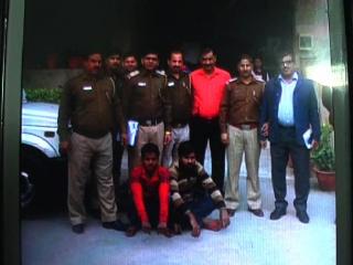 Watch 58 Lakh Ke Electronic Saman Se Bhare Truck Ko Lootne Wale Giraftar (Delhi) Video
