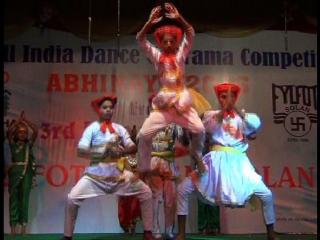 Watch 18 à¤ªà¥à¤°à¤¦à¥‡à¤¶à¥‹à¤‚ à¤•à¥‡ à¤•à¤²à¤¾à¤•à¤¾à¤°à¥‹à¤‚ à¤¨à¥‡ à¤¬à¤¿à¤–à¥‡à¤°à¥‡ à¤¸à¤‚à¤¸à¥à¤•à¥ƒà¤¤à¤¿ à¤•à¥‡ à¤°à¤‚à¤— Video