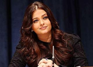 Watch Aishwarya Rai emphasises on communication to address AIDS Video