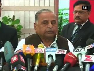 Watch Intolerance debate Mulayam advises Centre to talk to Aamir Video