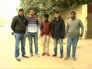 Watch 18 à¤µà¤°à¥à¤·à¥€à¤¯ à¤¯à¥à¤µà¤¤à¥€ à¤•à¥‡ à¤¸à¤¾à¤¥ à¤¦à¥à¤·à¥à¤•à¤°à¥à¤®, à¤¬à¤¨à¤¾à¤ˆ à¤…à¤¶à¥à¤²à¥€à¤² à¤µà¥€à¤¡à¤¿à¤¯à¥‹ Video