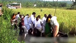 Watch whatsapp funny videos Funny clips in Pakistan - Desi funny clips Video