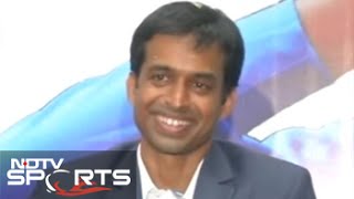 Watch To top Andhra offers, Telangana minister promises Sindhu a 'foreign coach' Video