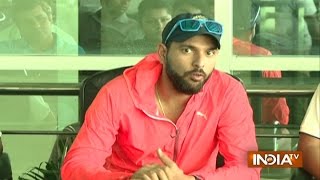 Watch Yuvraj Singh and Suresh Raina to Play Match with Pink Ball in Duleep Trophy 2016 Video