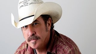 Watch Kix Brooks Whips Up a Feast in New Cookbook Video
