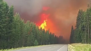 Watch Raw: Fires in Yellowstone, Grand Teton Parks Video