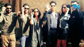Watch Guess this celeb posing with Kaala Chashma Video