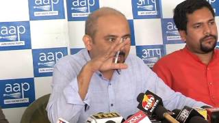 Watch Dilip Pandey Addressing Questions From Media on NCRB Press Brief Video