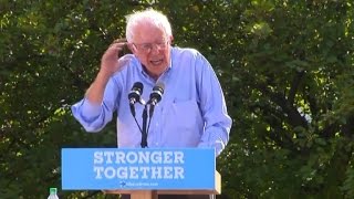 Watch Bernie Sanders accuses Trump of 'bigotry' Video
