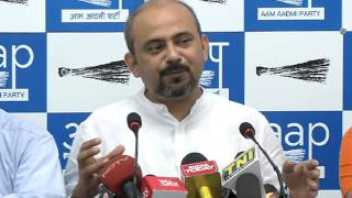 Watch Dilip Pandey Addressing QNA From Media on how MCD waved off 25cr Tax to Exempt Vijay Goel's Haveli Video