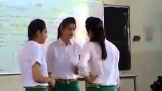 Watch Girls Fighting in the School Whatsapp Funny Videos Must Watch Video