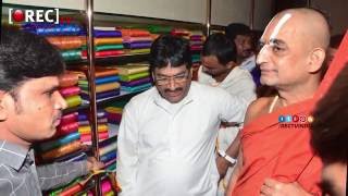 Watch Chinna Jeeyar Swamiji Launches Kancheepuram Varamahalakshmi Silks at Secunderabad stills Video