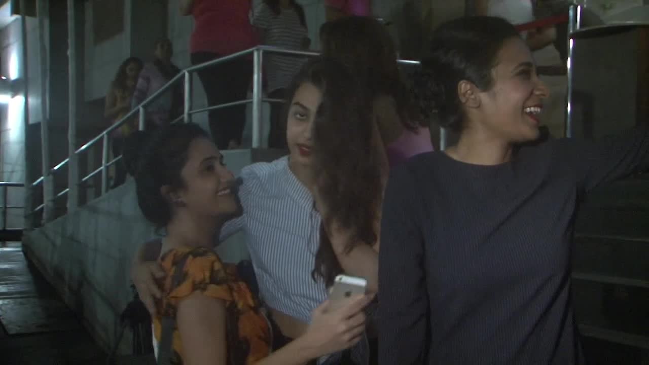 Watch Criticism Or Compliment ? Here's What Radhika Apte LOVES The Most Video