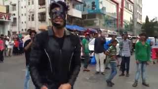 Watch Ranveer's Bang Bang Dare - A tribute to Hrithik - Vishwa Gujarat Video