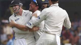 Watch Murali VIjay Wicket - India vs New Zealand 3rd test day 1 fall of wickets Video